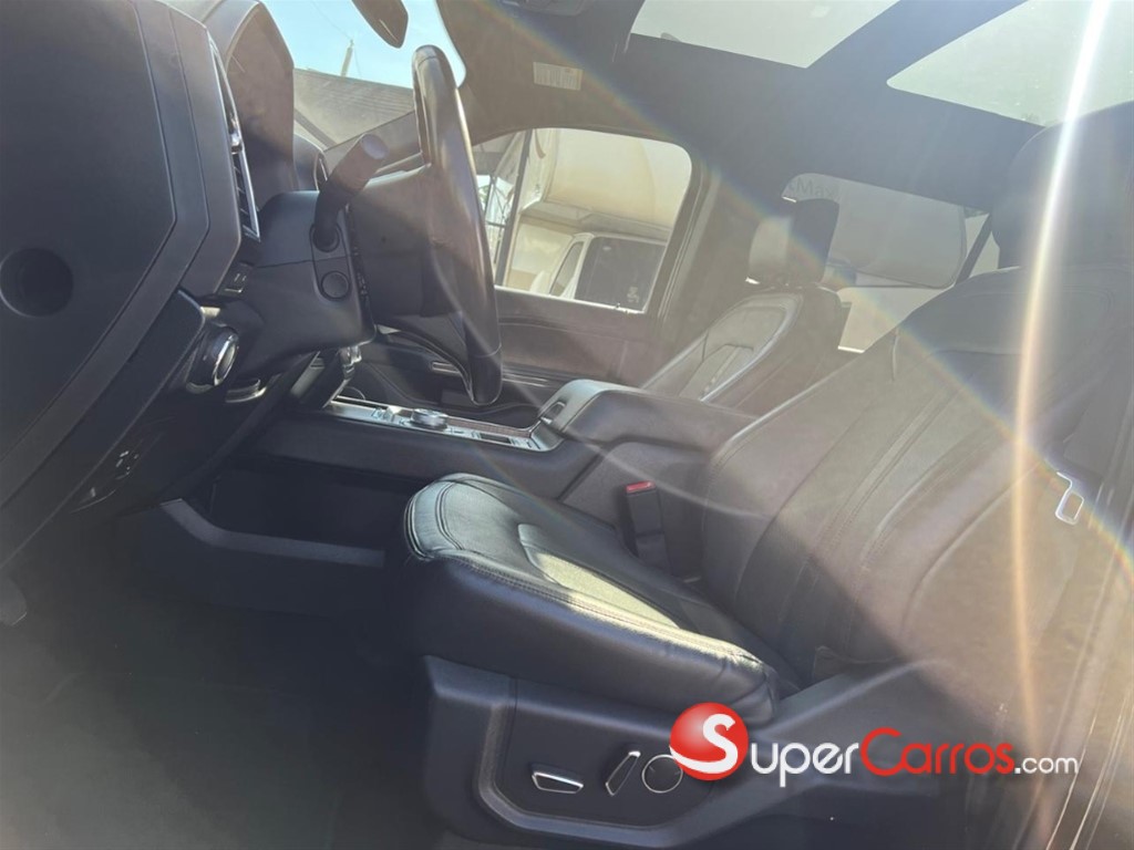 2020 Ford Expedition Platinum Max — foto 5 / 10