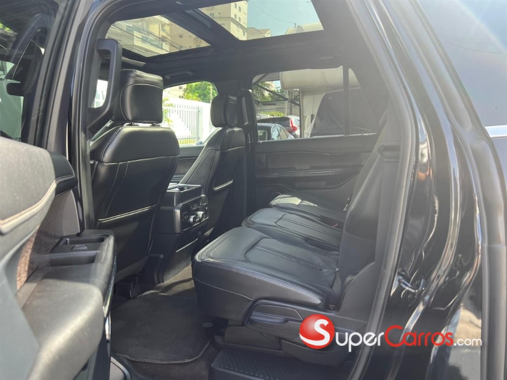 2020 Ford Expedition Platinum Max — foto 6 / 10