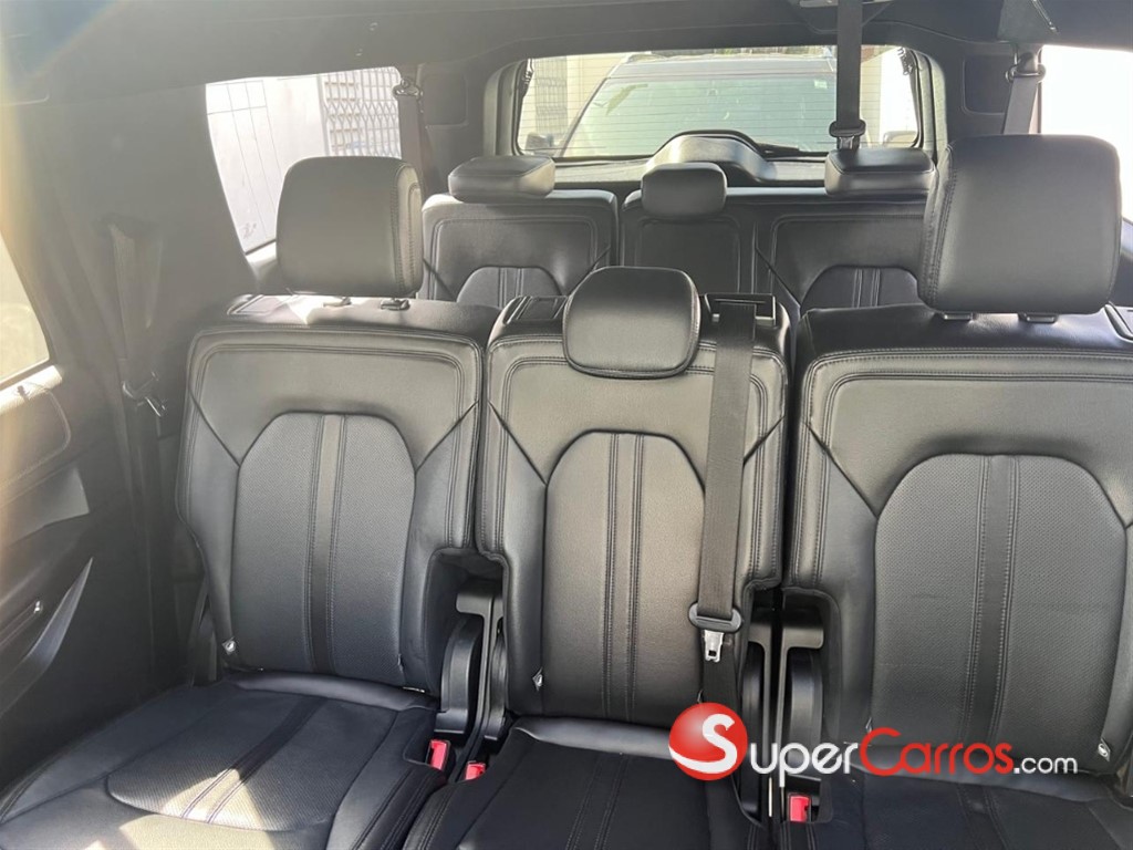 2020 Ford Expedition Platinum Max — foto 9 / 10