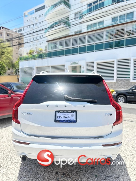 2019 Volvo XC90 Momentum T5 — foto 4 / 11