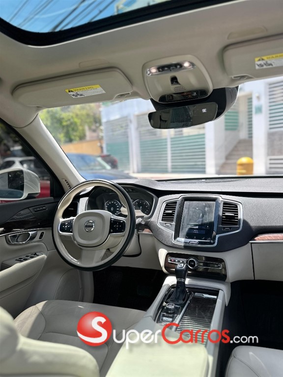 2019 Volvo XC90 Momentum T5 — foto 7 / 11