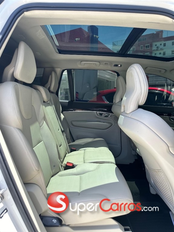 2019 Volvo XC90 Momentum T5 — foto 10 / 11