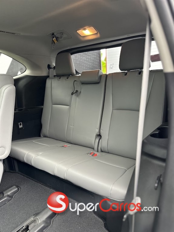 2021 Toyota Highlander Platinum — foto 8 / 11