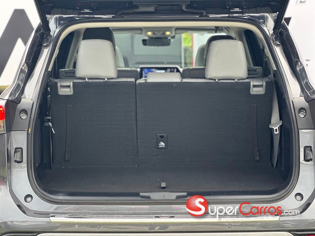 2021 Toyota Highlander Platinum — foto 10 / 11