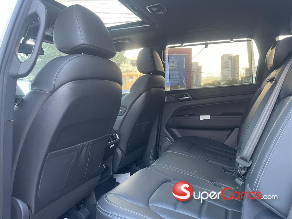 2026 KGM Rexton ADVENTURE PLUS — foto 7 / 12