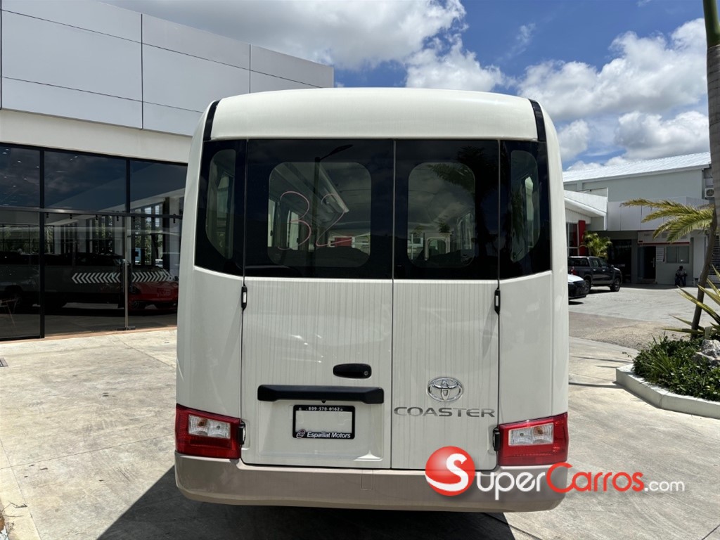 2026 Toyota Coaster — foto 9 / 12