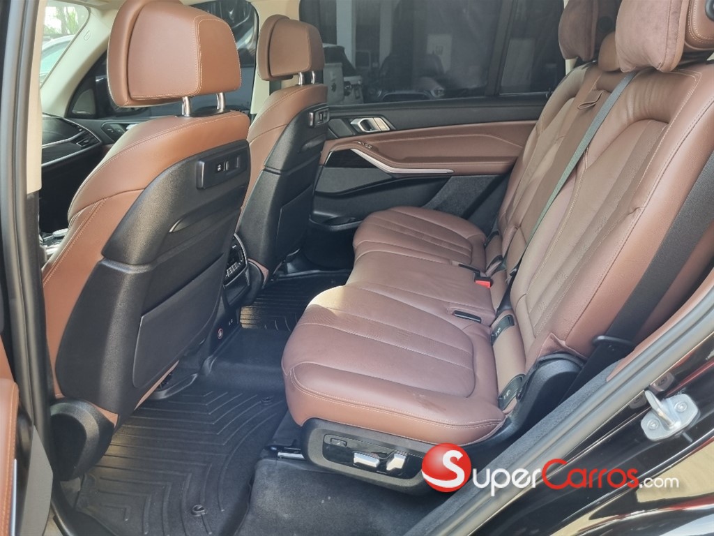 2020 BMW X 7 XDRIVE 40i — foto 8 / 12
