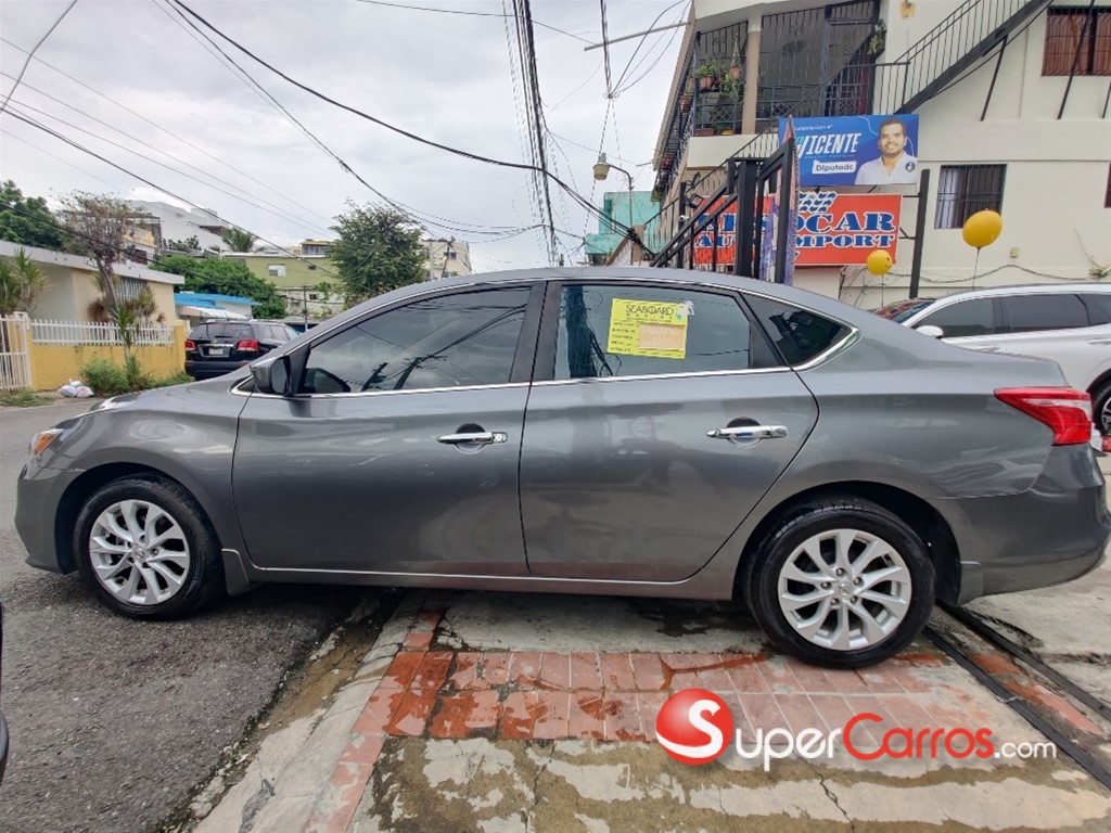2019 Nissan Sentra SV — foto 7 / 10