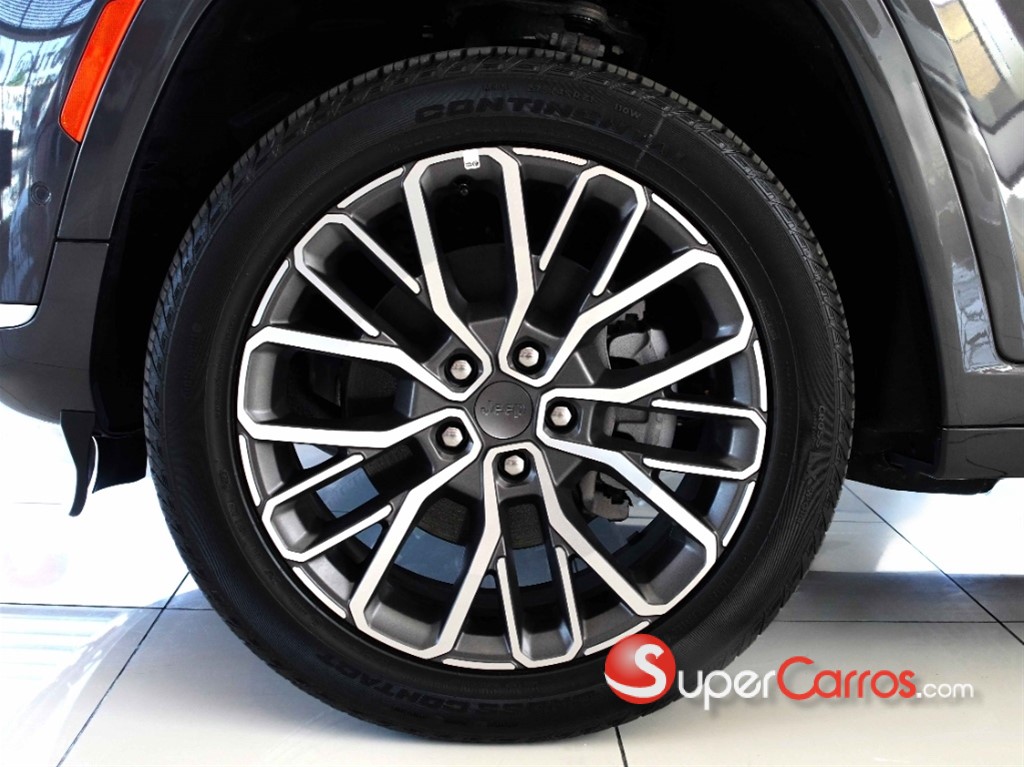 2024 Jeep Grand Cherokee L Summit Reserve — foto 3 / 12