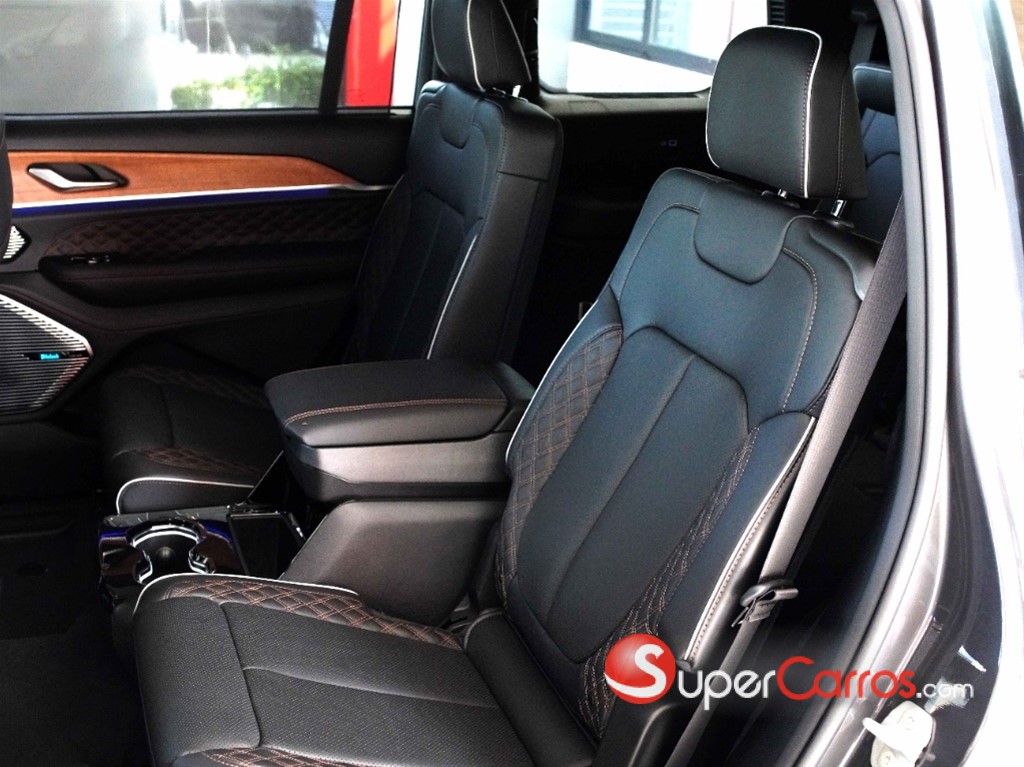 2024 Jeep Grand Cherokee L Summit Reserve — foto 7 / 12