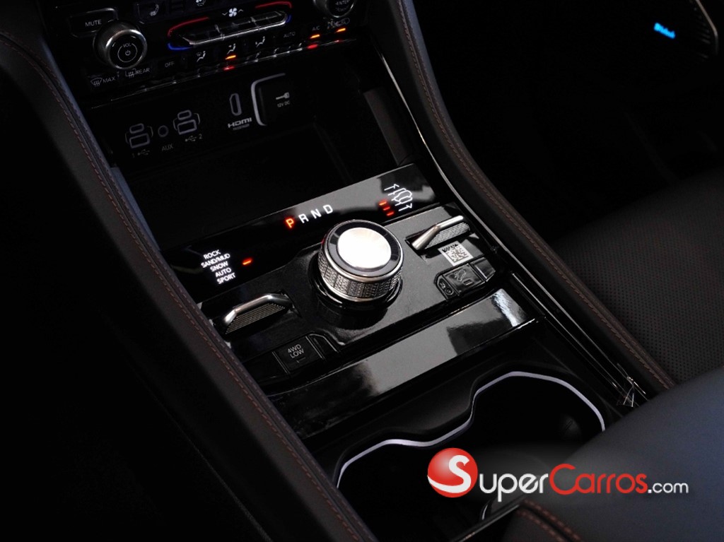 2024 Jeep Grand Cherokee L Summit Reserve — foto 10 / 12
