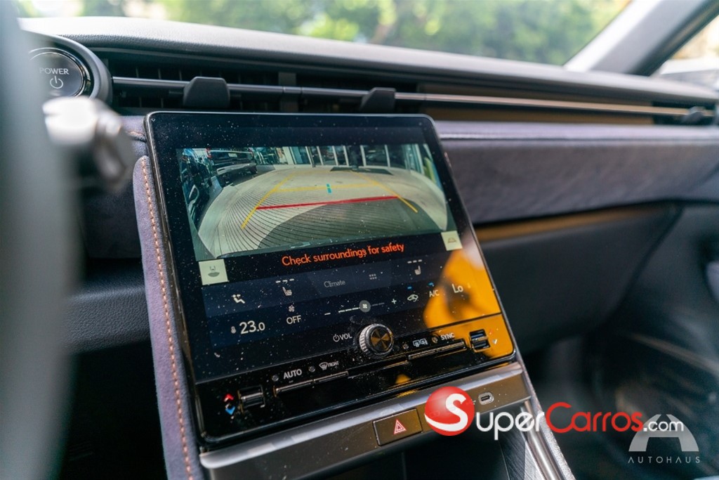 2026 Lexus LBX CoolSportHibrida — foto 2 / 9