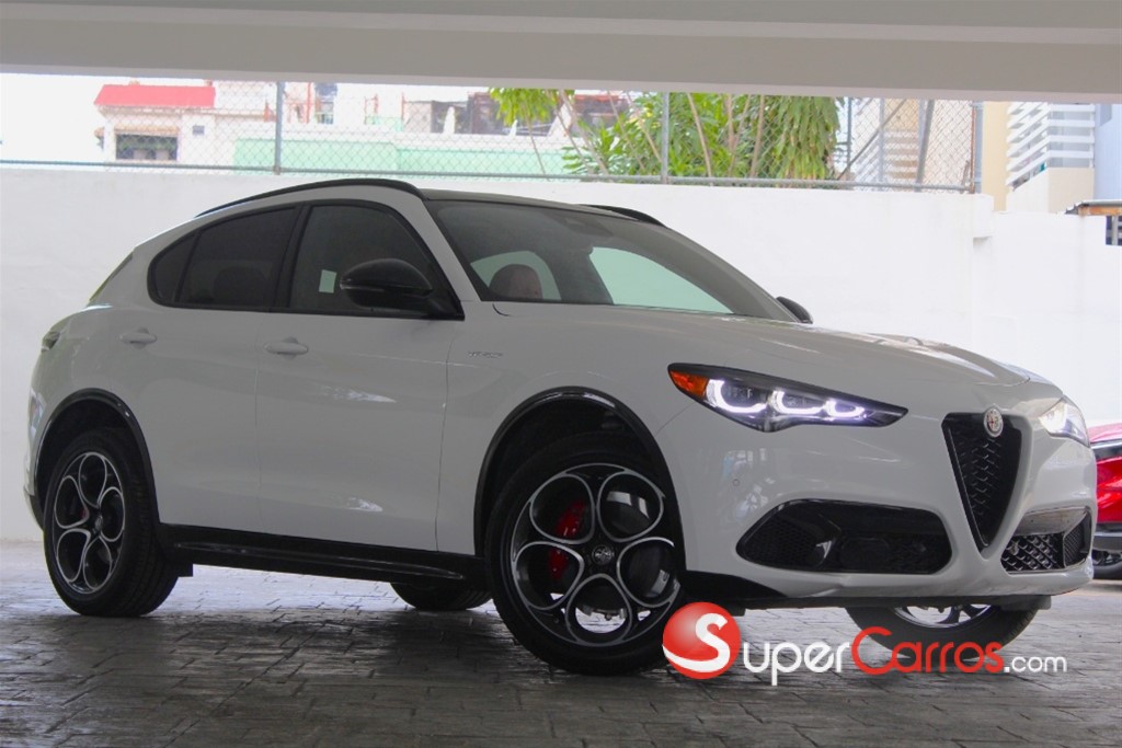 2024 Alfa Romeo Stelvio