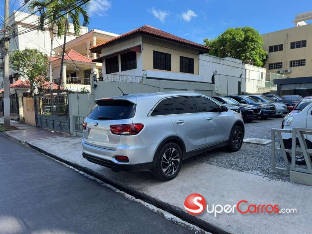 2019 Kia Sorento LX — foto 4 / 9