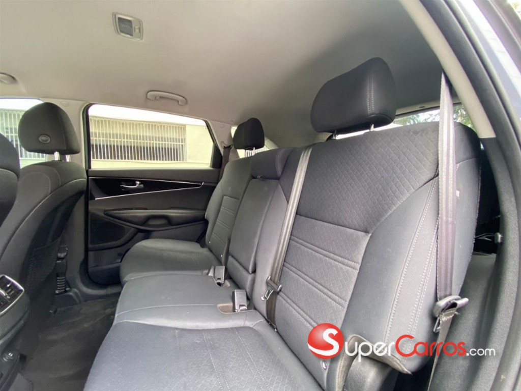 2019 Kia Sorento LX — foto 9 / 9