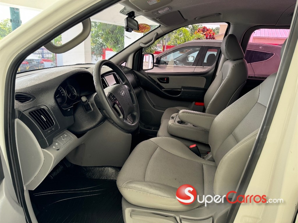 2019 Hyundai Grand Starex — foto 7 / 10