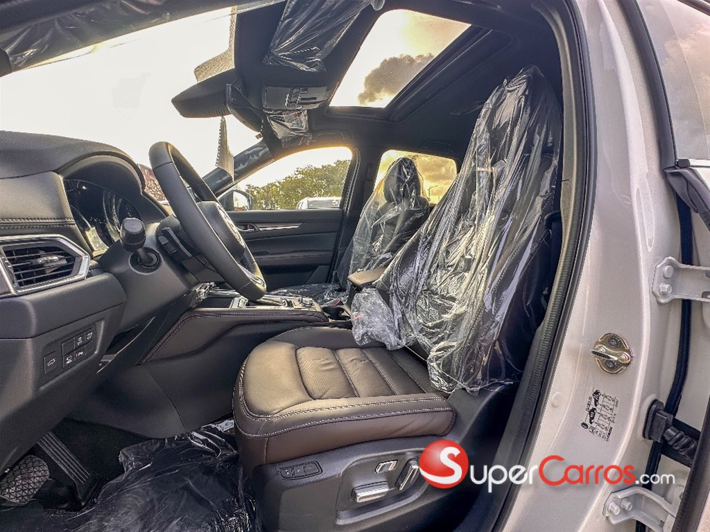 2025 Mazda CX-5 Limited — foto 6 / 11