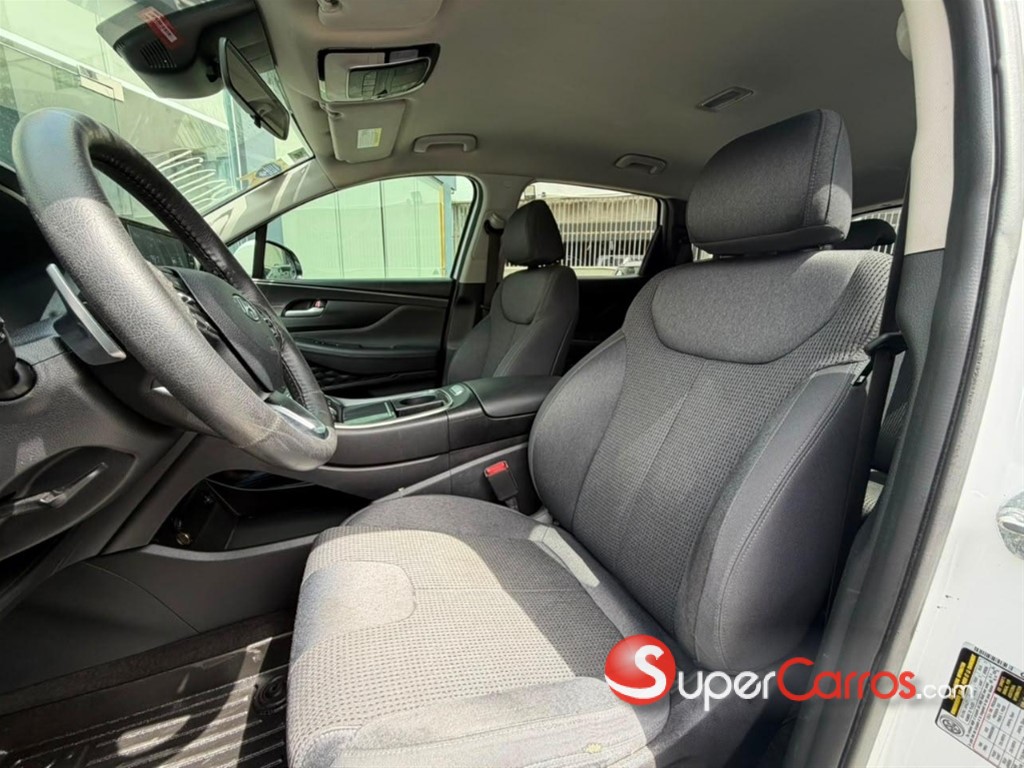 2022 Hyundai Santa Fe SE — foto 5 / 10