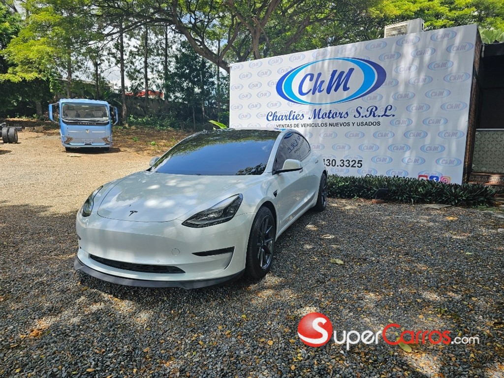 2021 Tesla Model 3 Standard Range Plus