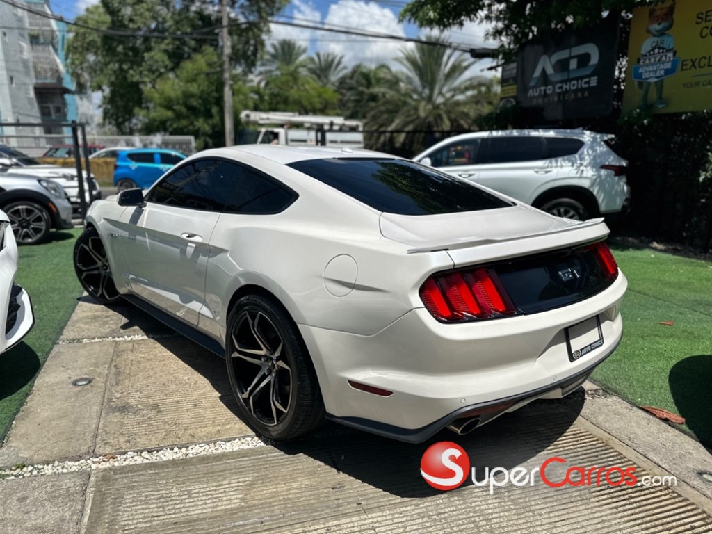 2017 Ford Mustang GT — foto 5 / 12