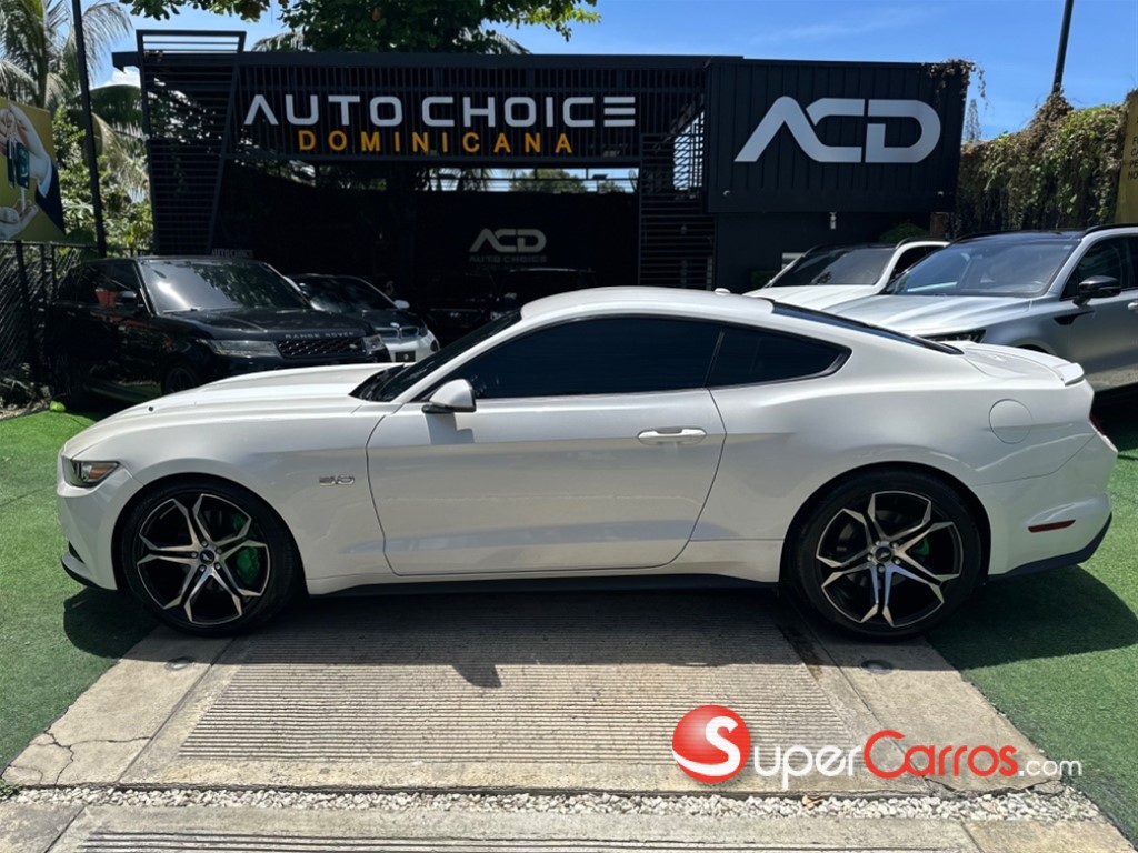 2017 Ford Mustang GT — foto 6 / 12