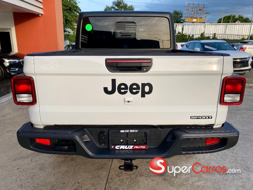 2020 Jeep Gladiator Sport — foto 2 / 12