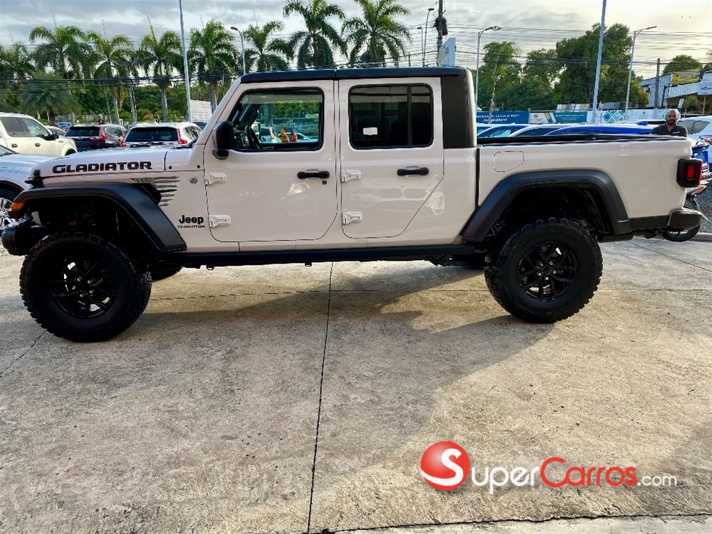 2020 Jeep Gladiator Sport — foto 7 / 12