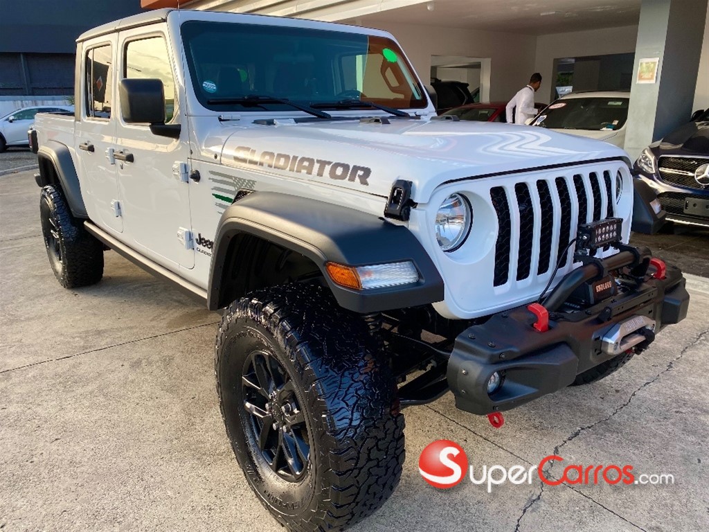 2020 Jeep Gladiator Sport — foto 9 / 12