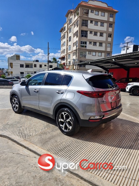 2021 Kia Sportage LX — foto 8 / 11