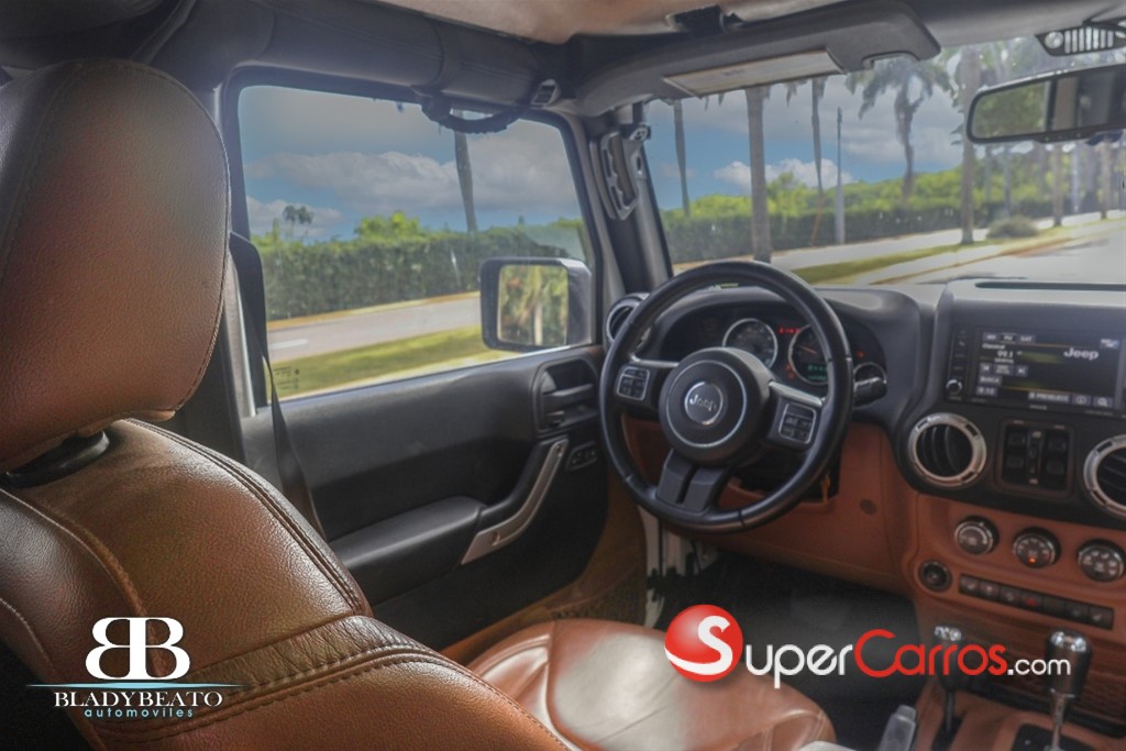 2016 Jeep Wrangler Unlimited Rubicon — foto 8 / 12