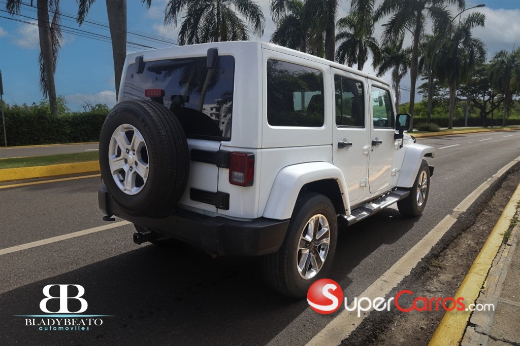 2016 Jeep Wrangler Unlimited Rubicon — foto 10 / 12