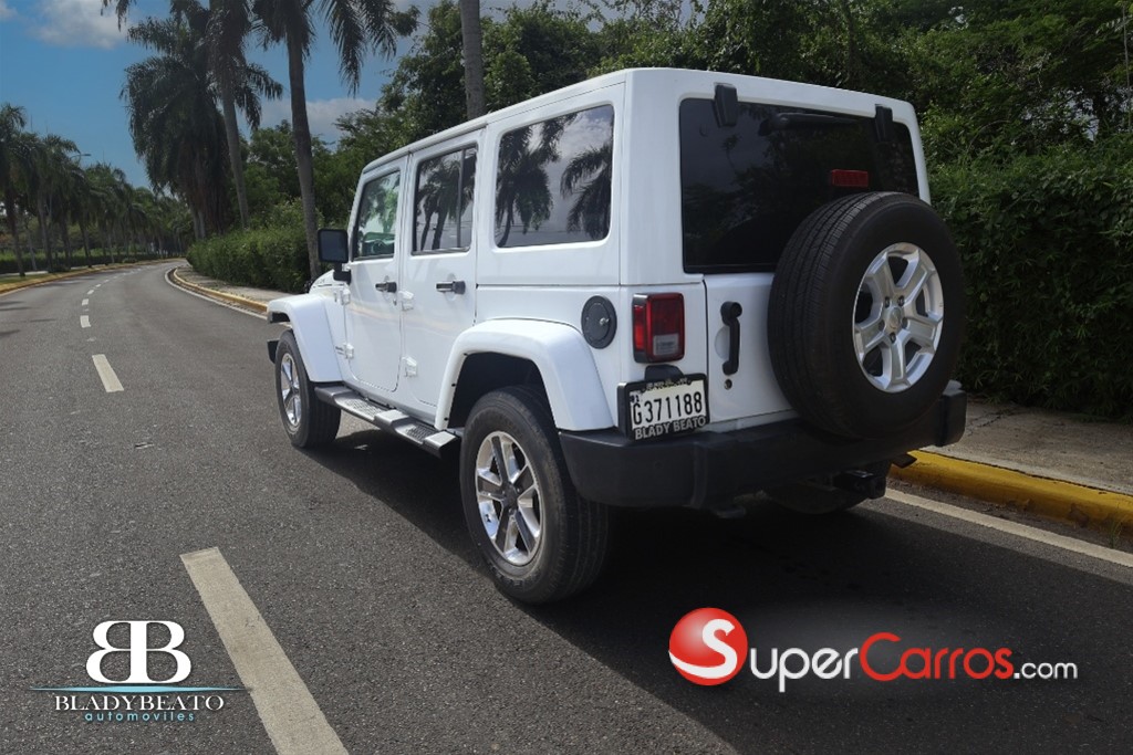 2016 Jeep Wrangler Unlimited Rubicon — foto 12 / 12