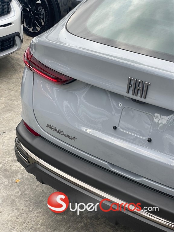 2023 Fiat Fastback Limited 270 — foto 9 / 12