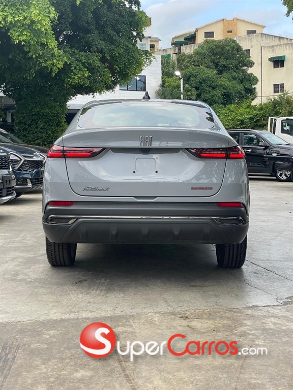2023 Fiat Fastback Limited 270 — foto 11 / 12