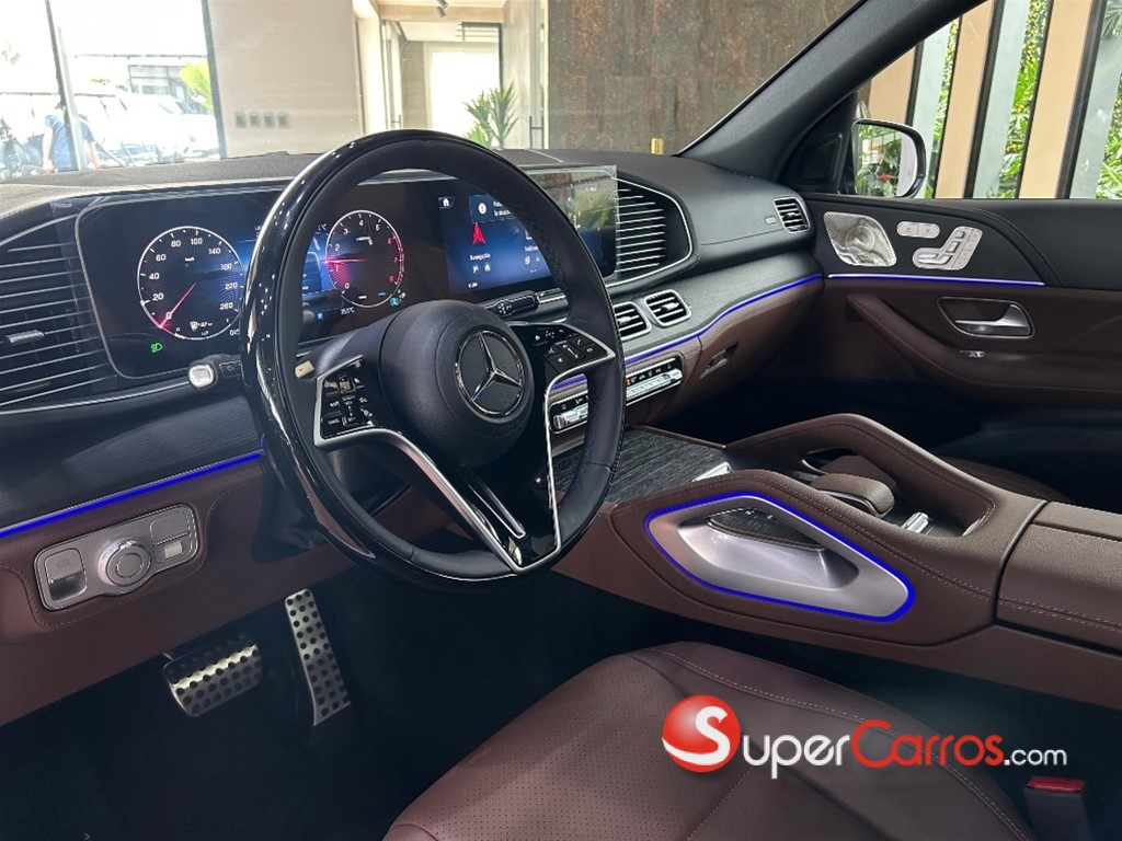2025 Mercedes-Benz Clase GLS 450 AMG PLUS 4MATIC — foto 2 / 5