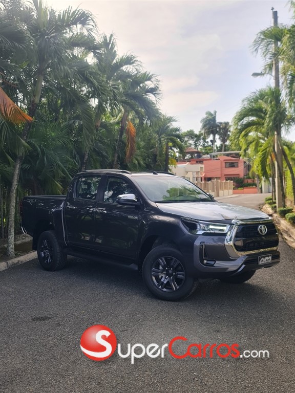 2026 Toyota Hilux SRV — foto 2 / 9