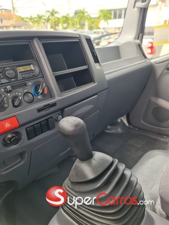 2025 Isuzu NQR — foto 5 / 6