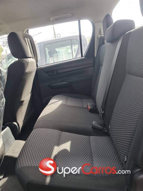 2026 Toyota Hilux — foto 9 / 9