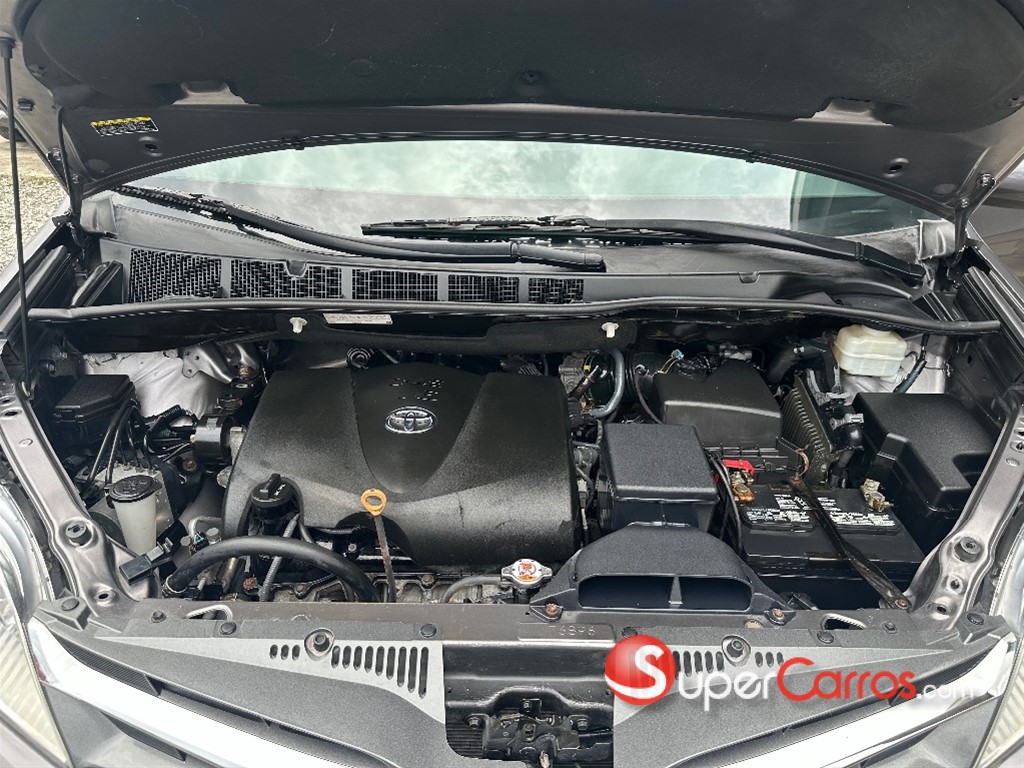 2020 Toyota Sienna XLE — foto 12 / 12