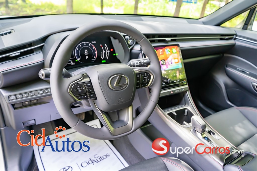 2026 Lexus LBX ActiveFull — foto 5 / 12