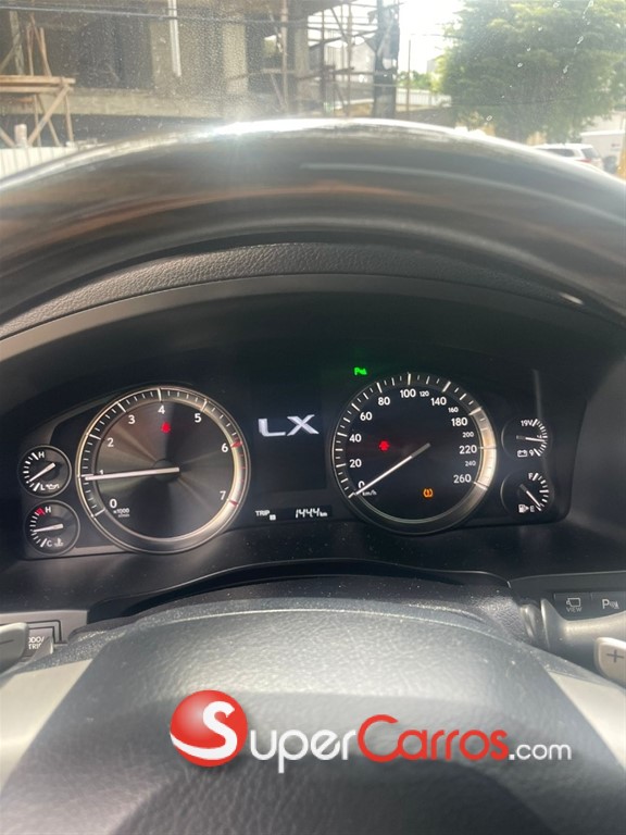 2018 Lexus LX 570 — foto 3 / 10