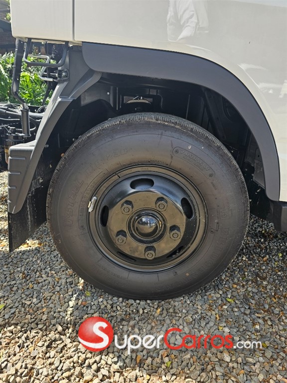 2026 Mitsubishi Motors Fuso Canter — foto 2 / 8