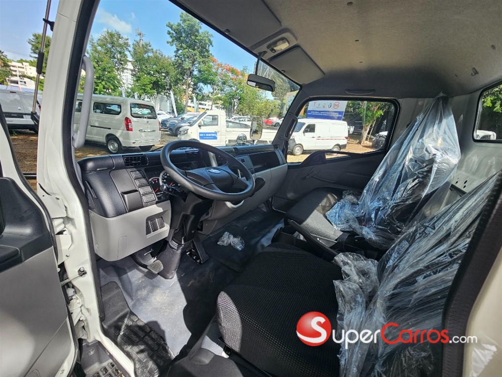 2026 Mitsubishi Motors Fuso Canter — foto 4 / 8