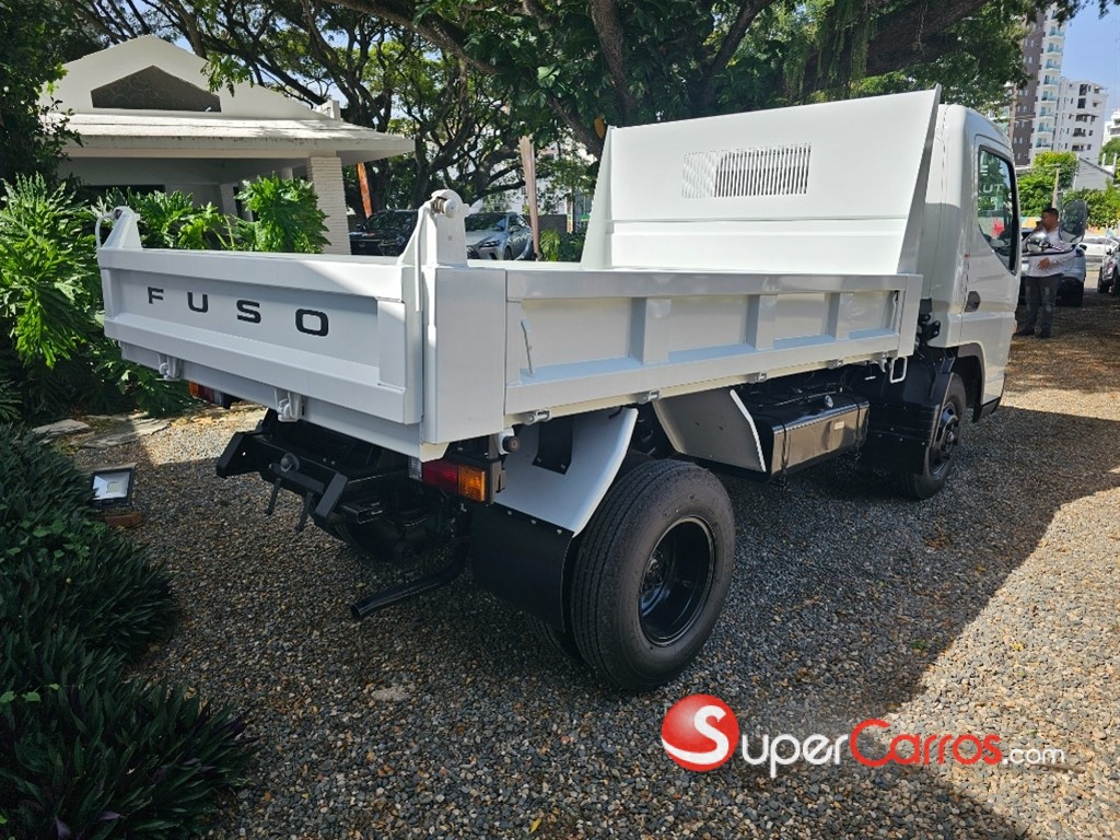 2026 Mitsubishi Motors Fuso Canter — foto 7 / 10