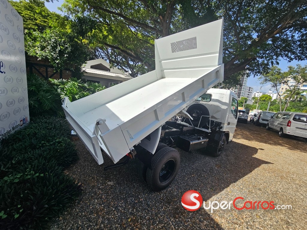 2026 Mitsubishi Motors Fuso Canter — foto 8 / 10
