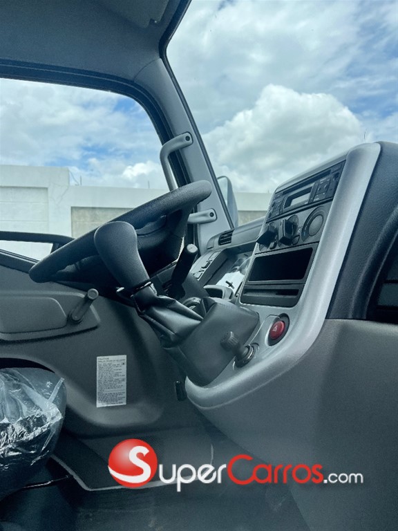 2026 Mitsubishi Motors Canter Cama 14 Pies — foto 5 / 11