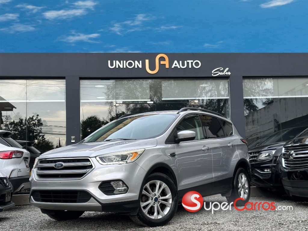 2017 Ford Escape Limited — foto 3 / 10