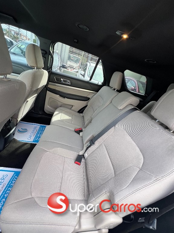 2018 Ford Explorer XLT ECOBOOST — foto 6 / 12