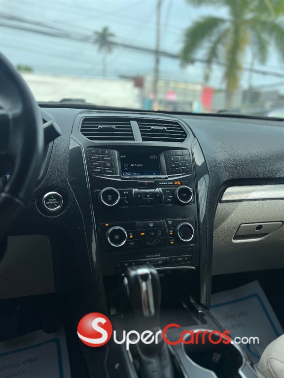 2018 Ford Explorer XLT ECOBOOST — foto 10 / 12