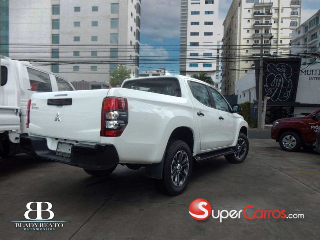 2024 Mitsubishi Motors L 200 — foto 2 / 8